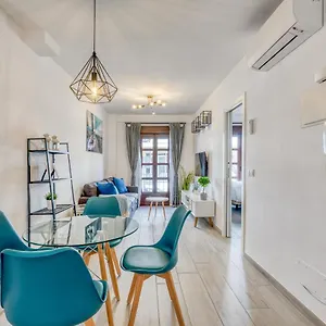 Hanami Castillo Apartamento Estepona